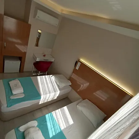 Mavi Liman Otel *